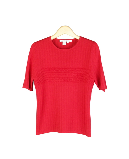 Our Tussah silk/cotton short sleeve sweater is perfect for all occasions. Soft and comfortable. Easy to match with jackets and bottoms. Hand wash or dry clean for best results. 

Available in 8 beautiful colors: Banana, Black, Chocolate, Periwinkle Persimmon, Ruby, Sage, and Sky. 

DISPLAY PICTURE COLOR: RUBY