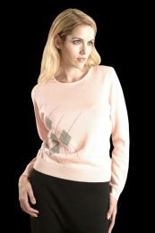 Women's silk cashmere jewel neck long sleeve sweater in fine knit argyle design. An elegant argyle pattern, 85% silk and 15% cashmere, comes in 5 beautiful collors. Clean jewel neck line and finely ribbed trim at bottom and cuffs with classic fit and style. Soft hand-feel and elegant knit work. Dry clean for long lasting best results.  Or handwash cold and lay flat to dry. Then, steam or press the knit sweater with steam to achieve the original luxurious look and the hand-feel. 

Display picture color: PINK