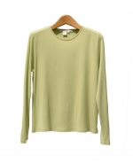 This 100% filament silk crew neck long sleeve knit jersey tee is light-weight and very comfortable. Its matte crepe texture provides this tee with a soft touch and luxurious look. The silk jersey tee is an all-year top and works beautifully with suits, blazers and jackets.

Available in 7 colors: Banana, Black, Bone, Eggplant, Ivory, Sky and White.

Display Picture Color: GREEN