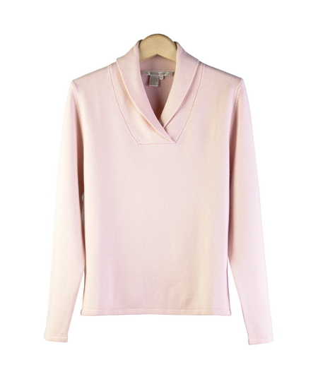 85% Silk and 15% Cashmere, shawl collar long sleeve sweater. A perfect classic fall/winter silk cashmere fine knit sweater for work and leisure wear. Great for all occasions.

Hand wash cold and lay flat to dry; or dry clean for long lasting care. Solid and heather colors.

DISPLAY PICTURE COLOR: PINK