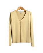 this ladies' 100% silk v-neck cardigan is a soft and comfortable top made in fine gauge full-needle knit. Our silk cardigan works nicely with its matching short sleeve sweater and scoop neck tank as sweater sets. Available in sizes S(6) to plus size 1X(16W-18W). Dry clean or handwash in cold water and lay flat to dry.

Available in 4 colors: Chambray, Field Green, Turquoise and White.

Display Picture Color: BANANA