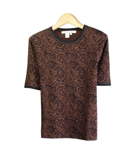 Our silk cotton short sleeve top is a fine jacquard knit. This short sleeve is a jewel neck top which matches all the knit jacket in this paisley design collection. It is great for all occasions. Hand wash or dry clean for best results.

Available in 2 beautiful colors: Royal and Brown. 

Display Picture Color: BROWN