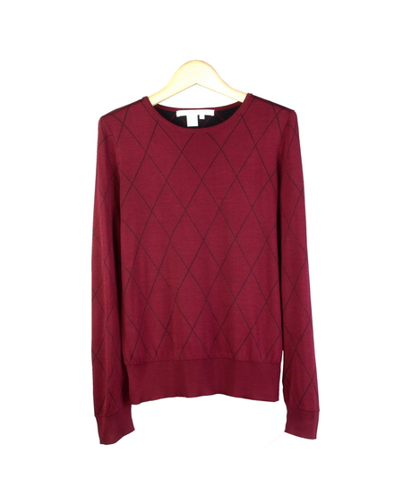 This 100% silk jacquard jewel neck sweater in long sleeve is made in a fine 14 gauge double flat-face knit. It is in a large-fine-line argyle pattern. This pullover is incredibly soft, tightly knitted, and drapes nicely. Mid-hip length. Dry clean, or hand-wash in cold water and press w/ steam to maintain its silky touch. Available in large sizes.

Available in 4 colors: Black/Red, Brown/Camel, Camel/Ivory and Cranberry/Black

DISPLAY PICTURE COLOR: CRANBERRY/BLACK