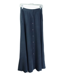 Washable silk long skirt in button-front style.  Soft look and relaxed fit.  34"-35" long.  Easy to work with other tops.  Machine washable or dry clean.  Many beautiful colors available for this washable silk long skirt.  

Display picture color: PEACH