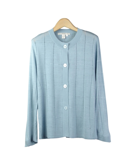 Composition's tussah silk crop sleeve cardigan is a luxurious top that is feather-weight and slightly embellished with our window pane design. This top is great for all occasions, and can easily match with all jackets and bottoms. Available in plus size 1X (16W). Dry clean for best result.

Available in 5 colors: Vanilla, Ice Blue, Mint, Champagne and Black.

Display Picture Color: GREEN