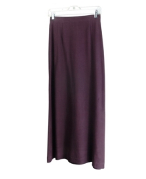 This 100% spun silk long skirt is comfortable, soft, and versatile. It has great shape and draping. You'll want to wear this skirt for the entire transitional and fall seasons. This long skirt can work beautifully with any of the jackets and tank tops in this design collection. It can aslo work nicely with many of our silk sleeveless shells, fine-knit tops and sweaters. Hand-wash or dry clean for best results.

The long skirt length: 38