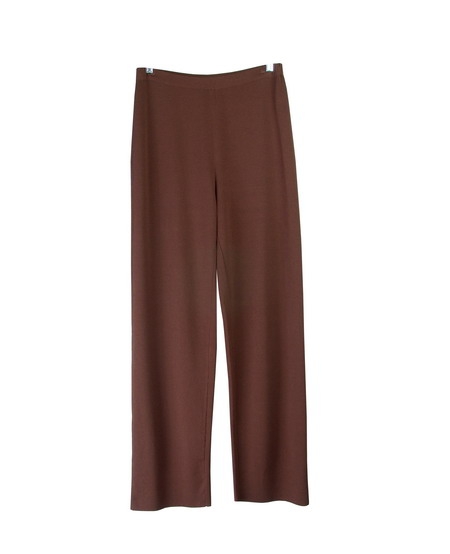 This silk/cotton full needle knit pants are perfect for all occasions. These pants are soft and comfortable and are easy to match with jackets and tops. 3 beautiful colors available for this pair of pants: Black, Brown, and Camel. 

Hand-wash cold and lay flat to dry. Press the pants with steam to bring out the silky soft touch. Or dry clean for long lasting care.

DISPLAY PICTURE COLOR: BROWN